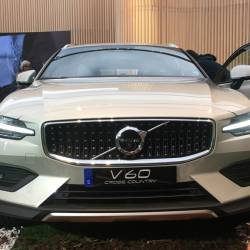 Volvo V60 Cross Country, voglia di libertà e non solo