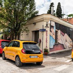 Renault Twingo, la streetcar cambia look