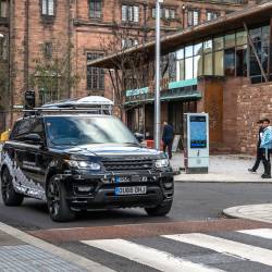 Jaguar Land Rover, interconnessione e guida autonoma