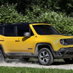 Jeep Renegade MY 2019, aggiornamenti di stile e nuovi motori