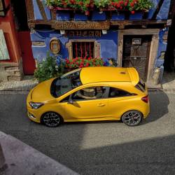Opel Corsa GSi. Rieccola, 30 anni dopo, sempre divertente e “cattivella”