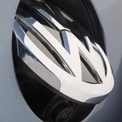 Volkswagen, parcheggio facile e più sicurezza