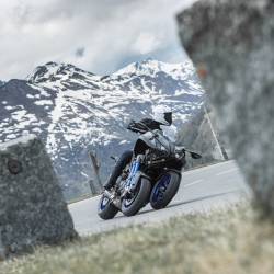 Yamaha Niken, la prima moto al mondo con coppia di ruote all’anteriore
