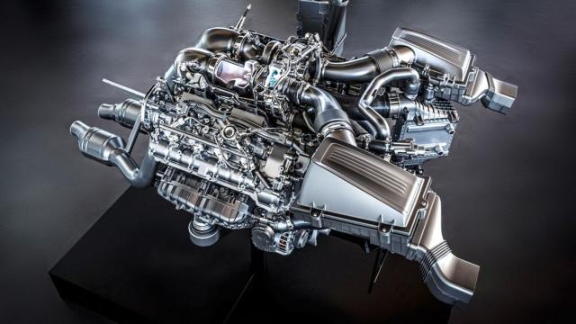 Mercedes-Amg GT, svelato il motore