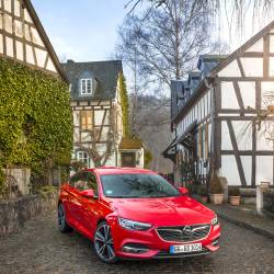 Opel Insignia new generation, migliore su tutti i fronti