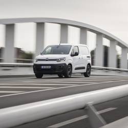 Citroën ë-Berlingo e Peugeot e-Partner i van compatti 100% elettrici
