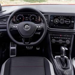 Volkswagen T-Roc, il crossover sportivo