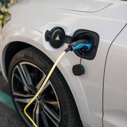 Volvo punta sull'elettrificazione dei modelli