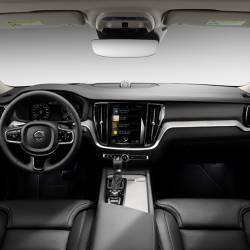 Nuova Volvo V60, station wagon di segmento medio Premium di grande versatilità