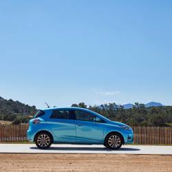Renault Zoe: crescono le prestazioni e l’autonomia