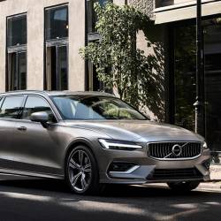 Nuova Volvo V60, station wagon di segmento medio Premium di grande versatilità