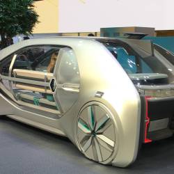 Renault EZ-GO il robot-taxi elettrico e condiviso