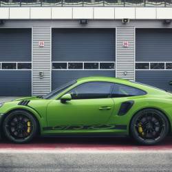 Porsche: a Ginevra la 911 GT3 RS con i 520 CV del motore aspirato