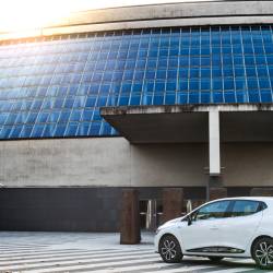 Renault Clio Duel rinnova il collegamento con il mondo della moda