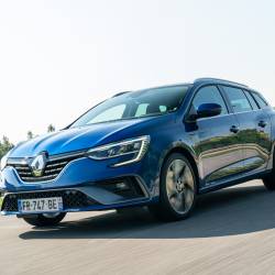 Nuova Renault E-Tech, l'ibrido per Clio, Captur e Megane
