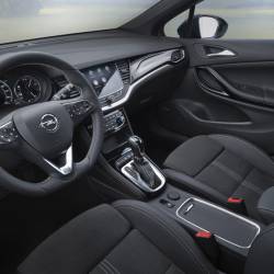 Novità Opel: Corsa, Grandland X Plug-In Hybrid4, Astra e Zafira Life