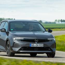 Opel Astra Sports Tourer: versatile e dinamica
